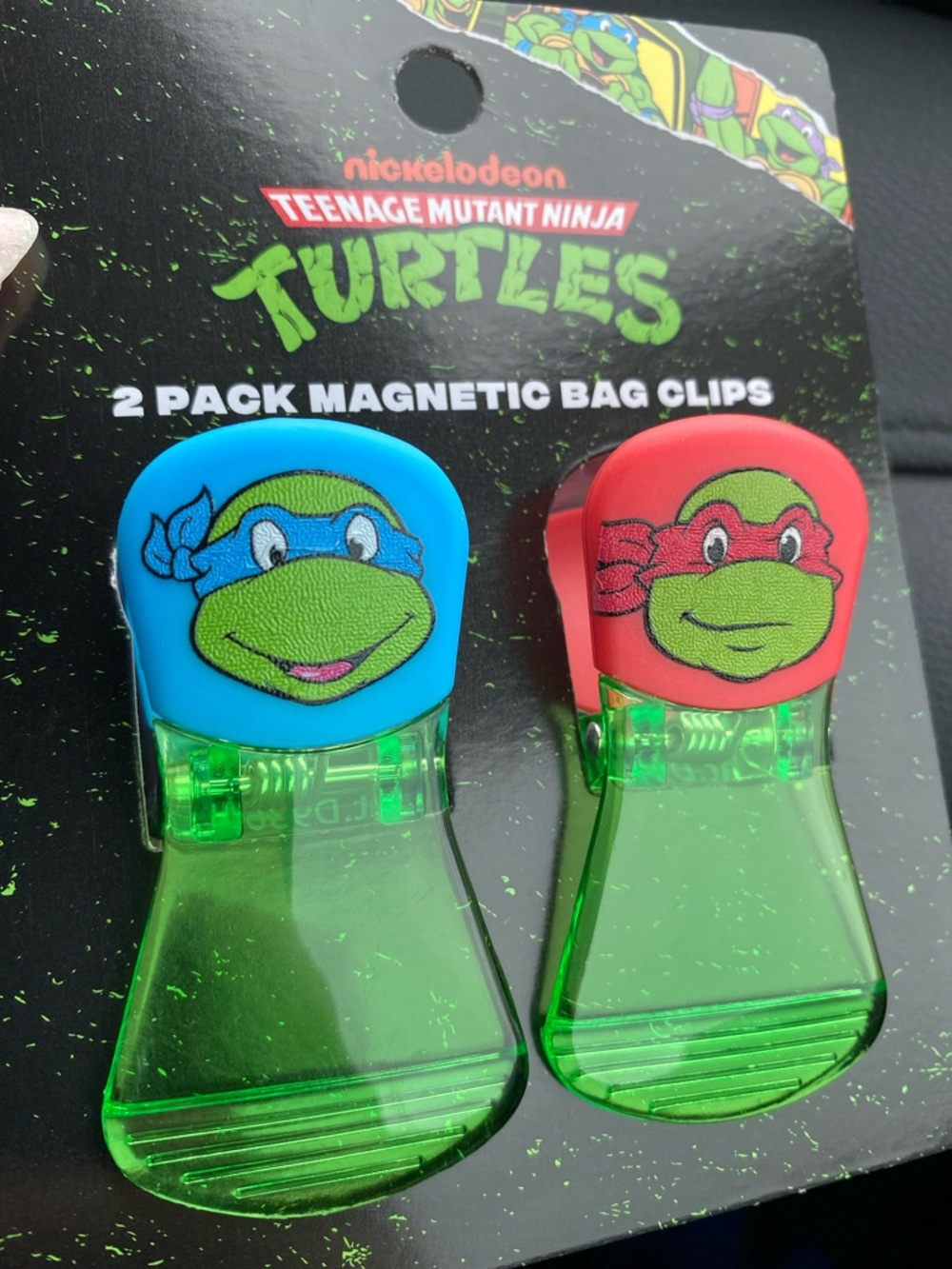 Teenage Mutant Ninja Turtles 2-Pack Magnetic Bag Clips - Blue & Red